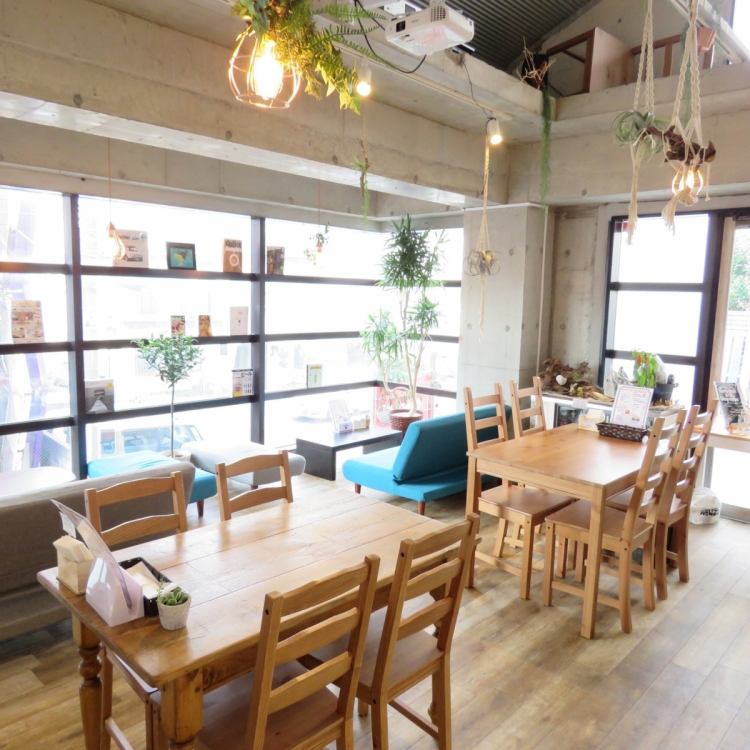 Cafe ダイニングバー Liere Cafe リエルカフェ 八千代台店 公式