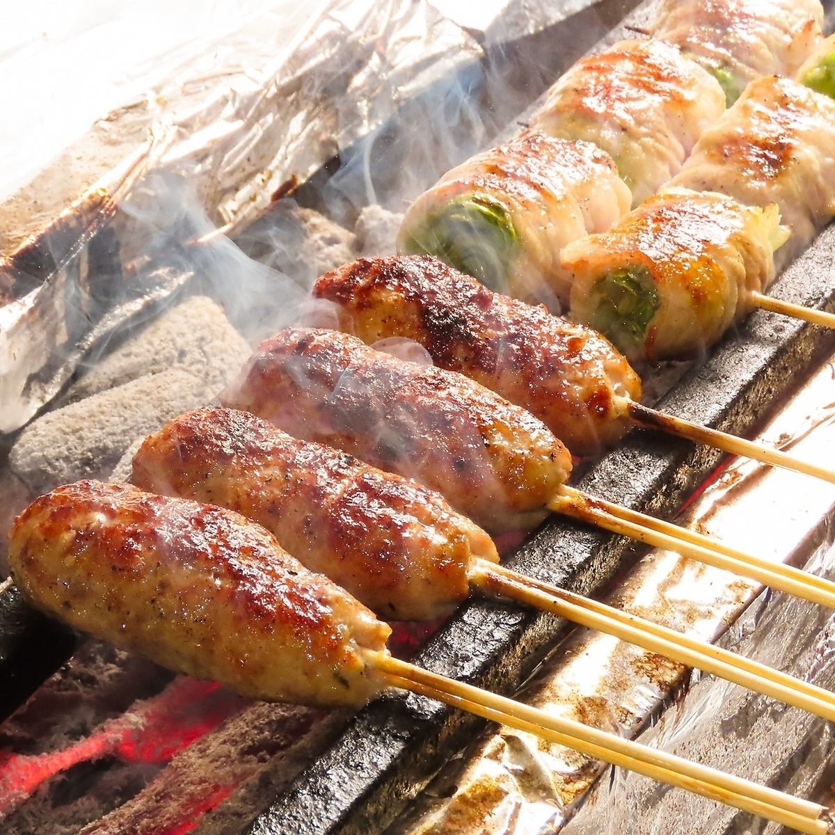 当店自慢の炭火で焼いた串やステーキをぜひ一度ご堪能ください♪
