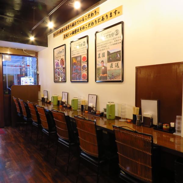 [The store has a calm atmosphere ☆ Easy access ◆ Perfect for any occasion, from quick drinks to banquets] [Authentic Sichuan Cuisine Masa Sensei Nihonbashi Branch] is located just outside Shin-Nihonbashi Station.There are about 7 counter seats that can be enjoyed by one person♪We look forward to using you for a variety of occasions, such as a quick drink after work or dinner after shopping◎