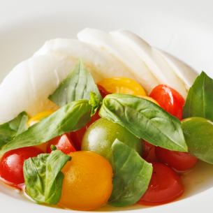 버팔로 우유 모짜렐라 카프레제