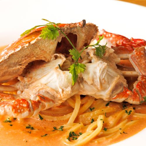 Blue crab with tomato cream sauce