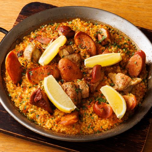 Duck, Sangen pork and chorizo meat paella