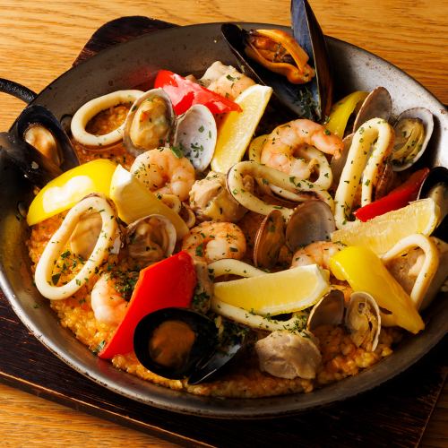Seafood and chicken paella