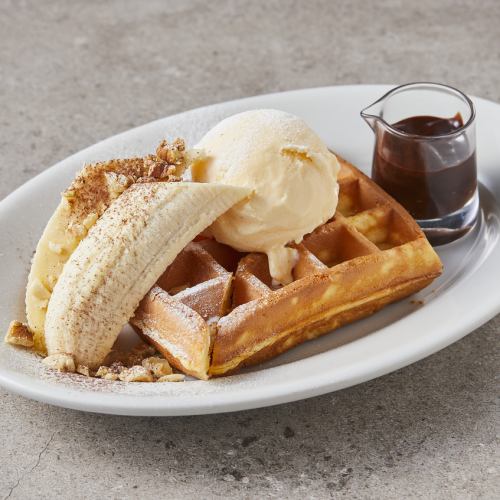 chocolate & banana waffle