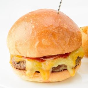 Doug's Premium Tarama Beef No Veggie Cheeseburger (LAVA)