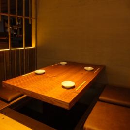 2名様～もＯＫな掘りごたつ席。ゆったり休みたい仕事帰りにも◎