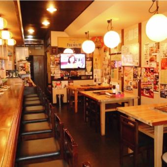 少人数にも合うテーブル席もございます。