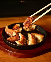 鉄鍋ギョーザ