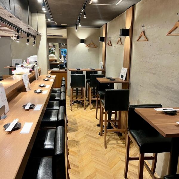 <In-store seating information> We have counter seats where you are welcome to come alone, table seats that are perfect for after-work drinking parties, and terrace seats where you can bring your pets and smoke!