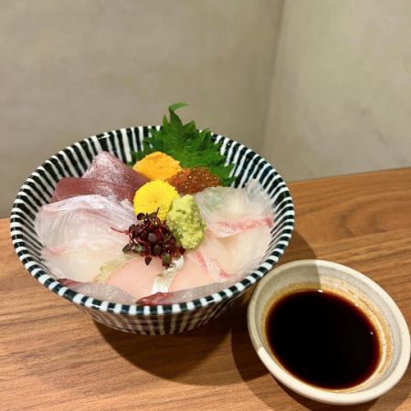 本日の海鮮丼