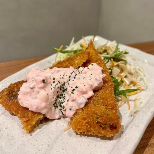 Fried horse mackerel (1 fish) (with homemade tartar sauce)