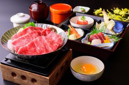 松花堂御膳と特選すき焼き鍋