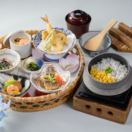 [Savor the Season] Seasonal Flower Basket Lunch Set
