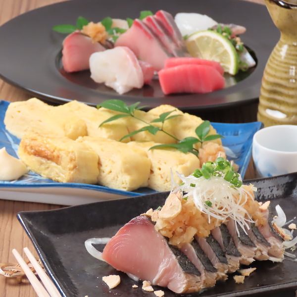 【お酒のお供に】出汁巻き玉子や刺身、本日のおすすめなど、こだわり逸品料理が勢揃い