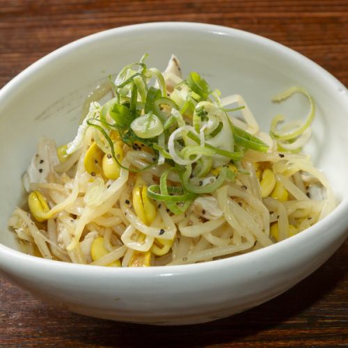 蒸し鶏と豆もやしナムル