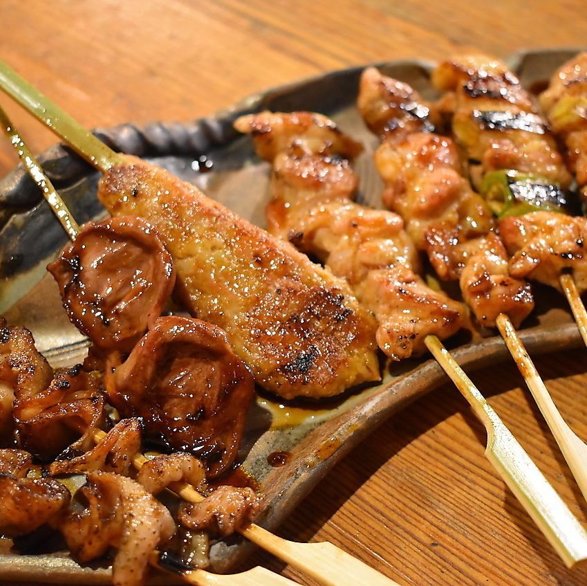 [A 4-minute walk from Hankyu Oji-koen Station] Have a drink with our specialty charcoal-grilled yakitori!