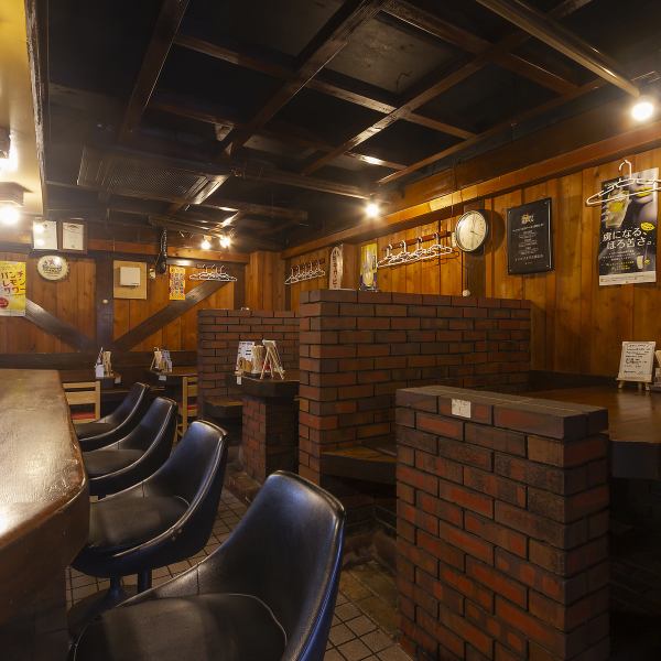 You can relax in a relaxed atmosphere of bricks and wood grain, from one person to a group.Whether you want to have a drink by yourself or have a drink with friends or colleagues, please come to [Torihige]! We are waiting for you with delicious yakitori.