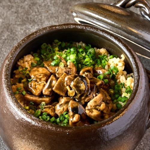 [Clay pot] Black-grilled chicken