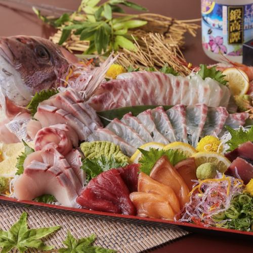 种类繁多的原创日式炉端烧海鲜料理