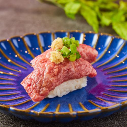 新潟和牛握り(2貫)