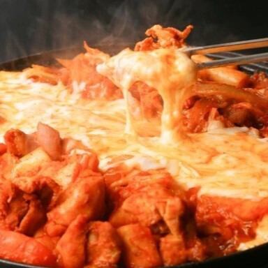 [Irresistible for cheese lovers! Cheese Dakgalbi Course 2,880 yen] All-you-can-eat and all-you-can-drink included for this price!