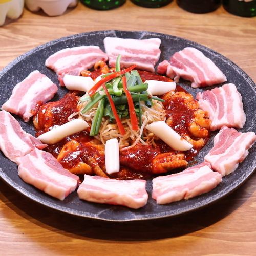 韓国風を基調した内装♪