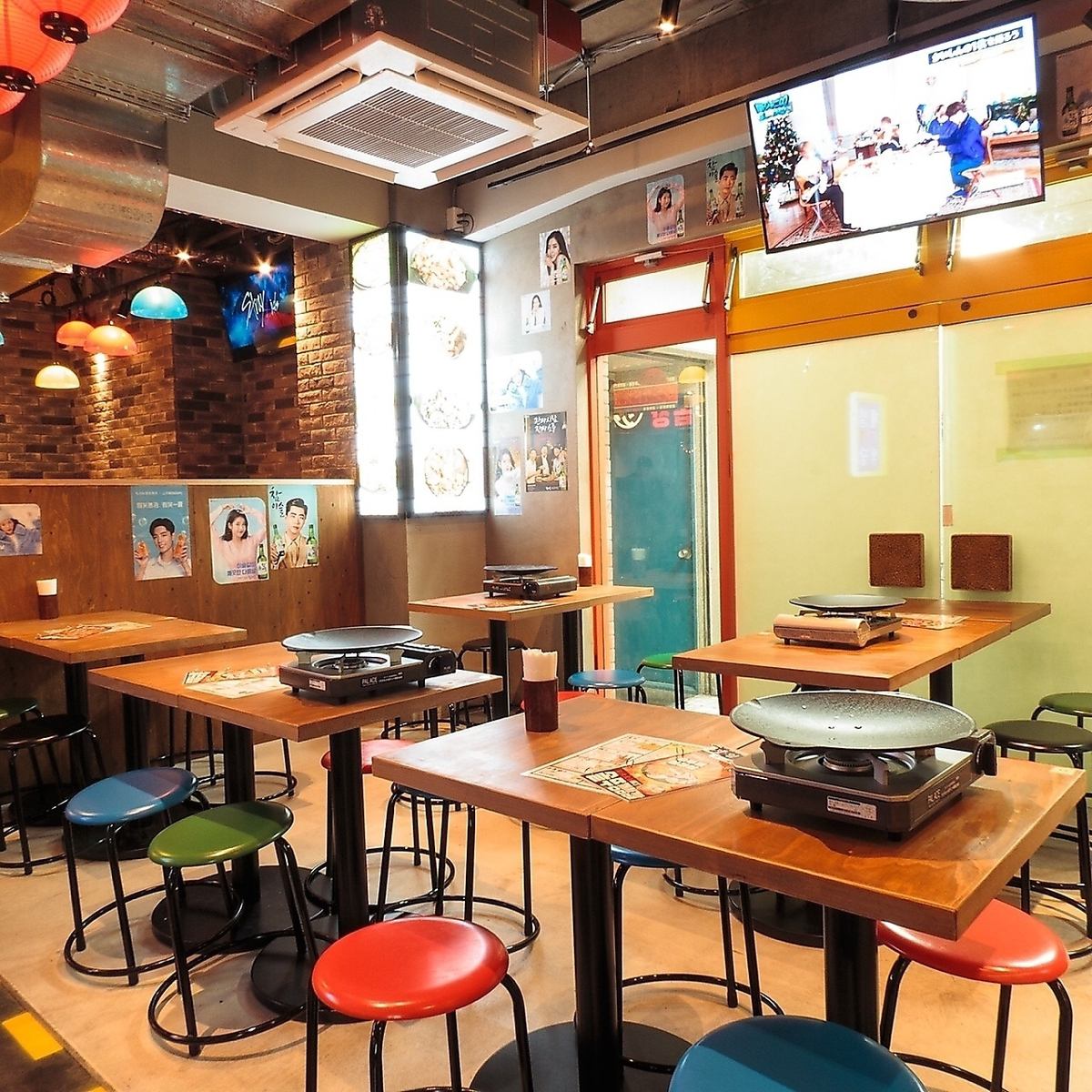 韓国の夜市のような活気あふれる横丁に合計10軒の専門店が登場♪