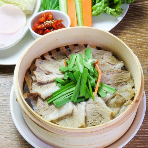 【4月末まで】1,980円～！80品以上選べる韓国料理食べ放題コース★人数分ボッサム特典付