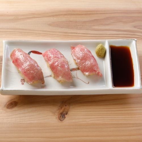 和牛肉寿司(3貫)