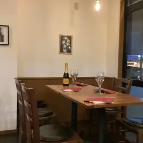 [可包場] 最多可容納 25 人包場。可用於大型宴會、活動等各種場合！包租整個空間，度過輕鬆的時光。