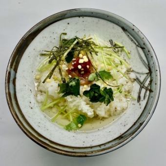 梅子茶泡飯/鮭魚茶泡飯