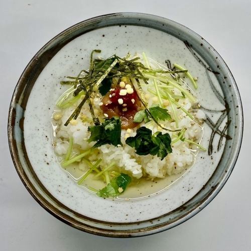 梅子茶泡飯/鮭魚茶泡飯