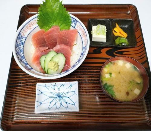 鉄火丼