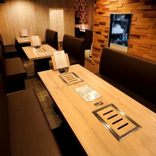 大人数の宴会も可能。20人以上の宴会の場合は直接店舗へご連絡ください。