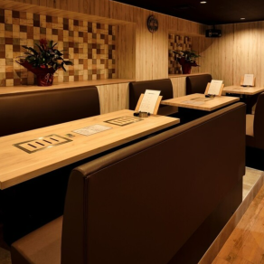 各種宴会にもおすすめできるような落ち着いた空間で松阪牛を心行くまでご満喫ください。ご家族でのお食事にもぜひどうぞ。