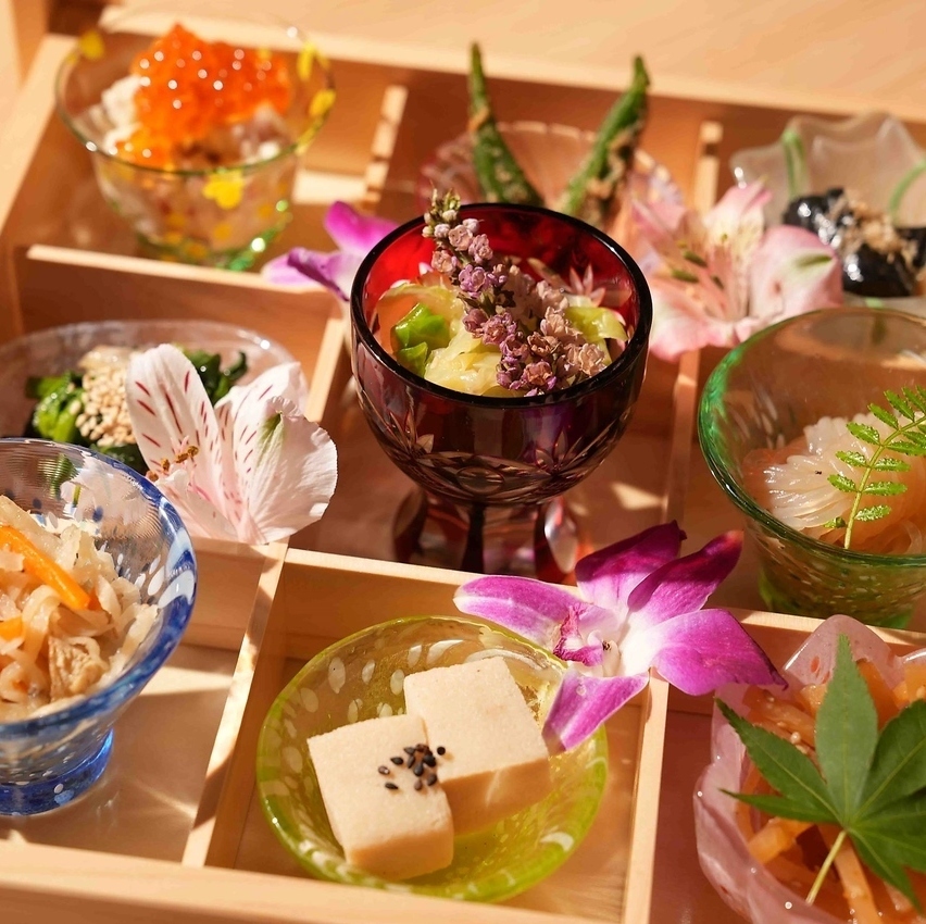 【おばんざい】【釜炊きご飯】と旬の和食。大人の隠れ家で贅沢なひとときを。