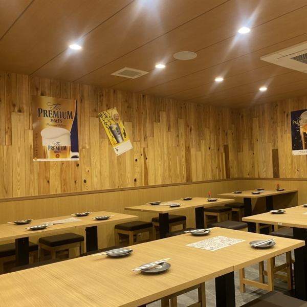 和風なデザインに統一された粋な空間へご案内。千葉でデートやご接待をはじめ、合コン,女子会,宴会,飲み会,貸切宴会にも最適！千葉で居酒屋をお探しなら当店へ！