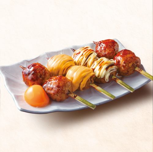 Fluffy meatballs (sauce/teri mayo/cheese/tsukimi) *The price is for one.
