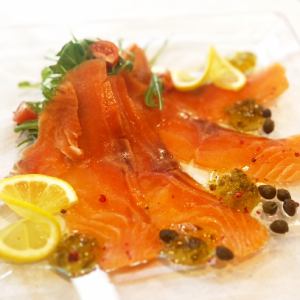 スモークサーモン