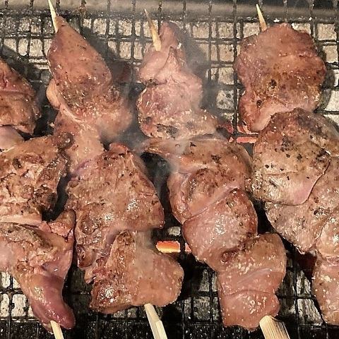 焼鳥に「マジメ一筋!」