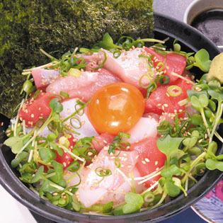 マルサ海鮮丼/海鮮ユッケ丼　