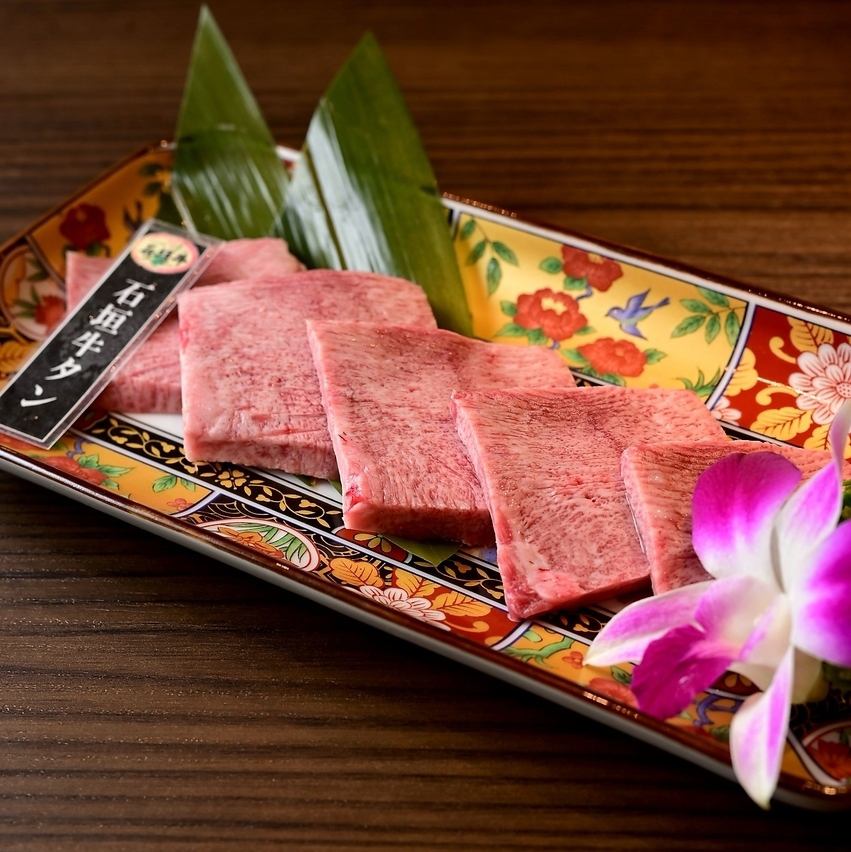 【石垣牛を一頭買い】コスパ良しの盛り合わせはおすすめメニュー