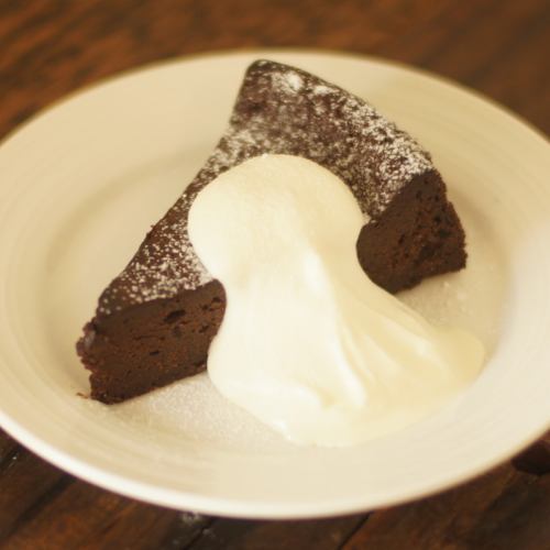 自製蛋糕巧克力