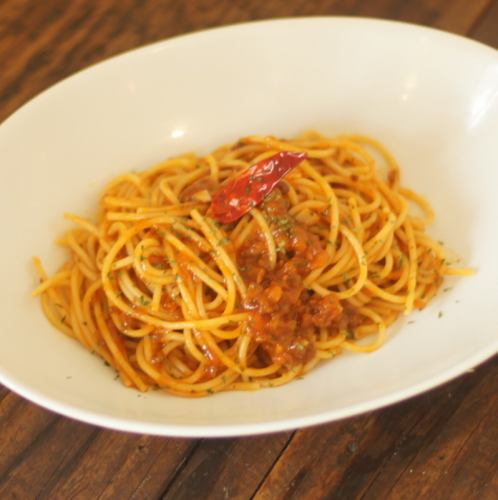 平日限定のワイン飲み放題も！自家製タパスと楽しむ♪