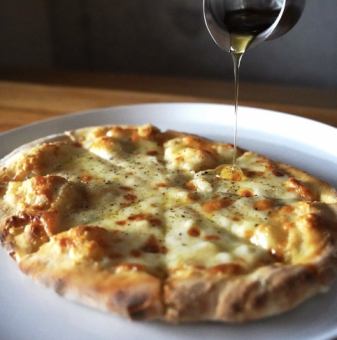 クワトロフォルマッジォ