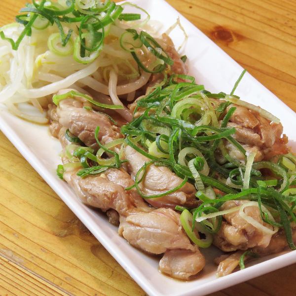 [Special item that is great as a snack with alcohol ◇ Local chicken menu sent directly from the market!] Grilled local chicken 750 yen (tax included)