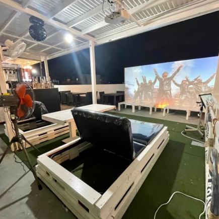 <ROOF TOP BBQ>昼限定最大5時間BBQ食べ放題&飲み放題!※8名様~OK※お1人様¥4000