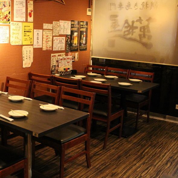 【Close to the station ♪ Subway 3 minutes walk from Nishinakajima Minamikata Station!】 A spacious table seat for 4 to 6 people is also suitable for small meals and banquets with a large number of people! With family and friends Please use it for meals, too 3 Also a 3-minute walk from the subway Nishinakajima south side! There is no worry about being lost ☆ Private groups are also very welcome!