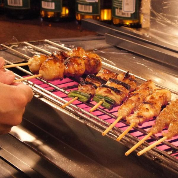 40種OVERの焼き鳥を手打ちして丁寧に仕込んでおります！