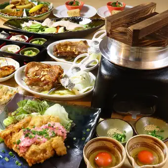 【每人含一隻帶骨雞 ◎ 包含我們招牌菜全套】含2小時暢飲！雞肉盛宴套餐（8道菜）5000日圓（含稅）
